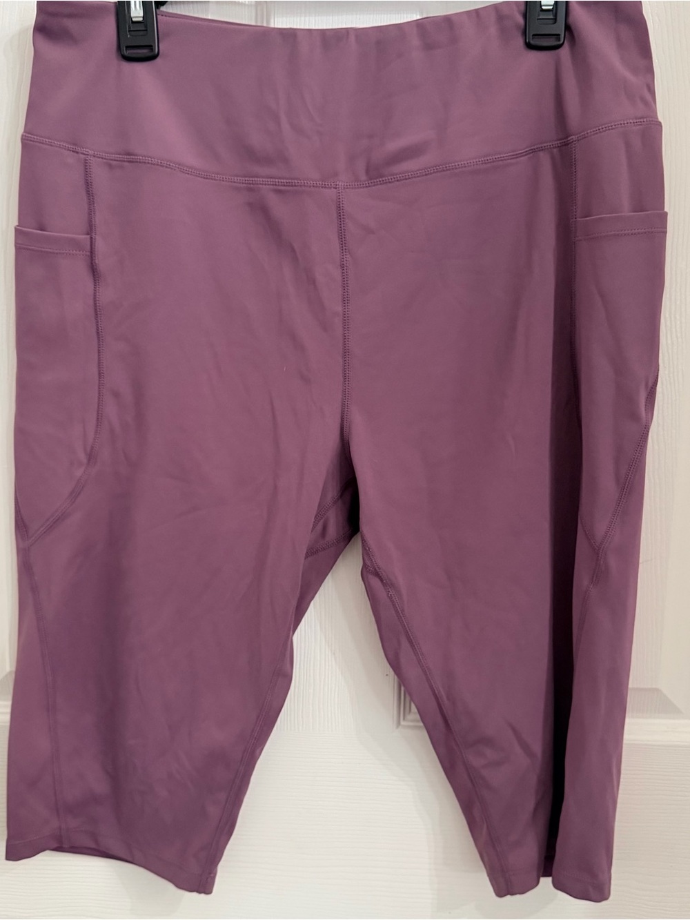 Mauve High-Waist Athletic Capri Leggings with Side Pockets Baleaf 2XL
